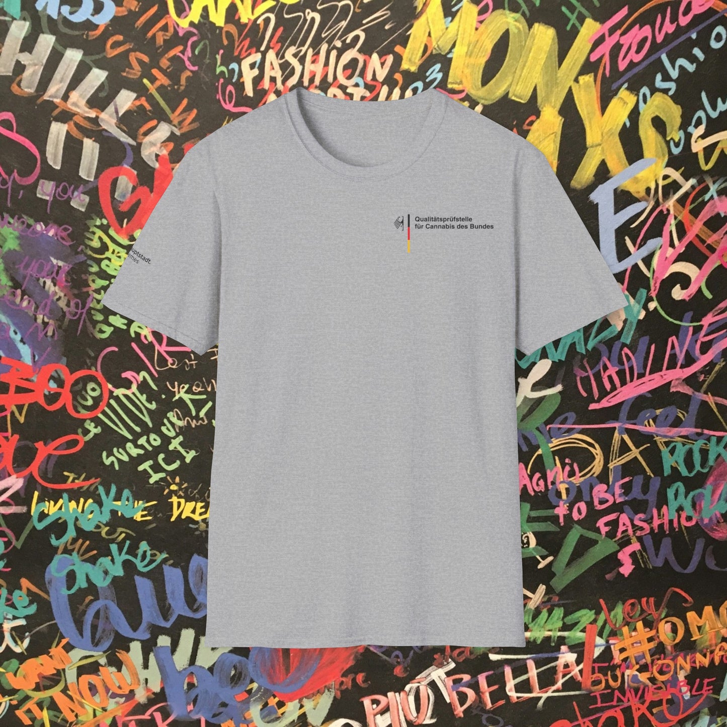 Qualitätsprüfstelle Cannabis Premium-Shirt by hauptstadt.memes