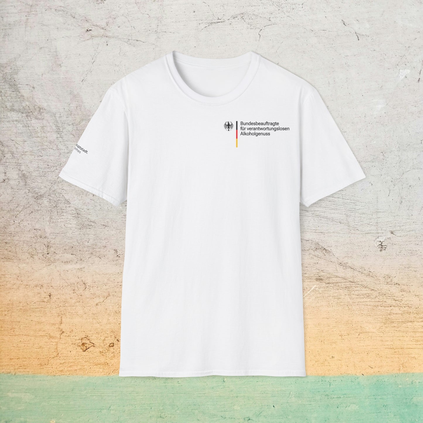 Bundesbeauftragte für verantwortungslosen Alkoholgenuss Premium-Shirt by hauptstadt.memes