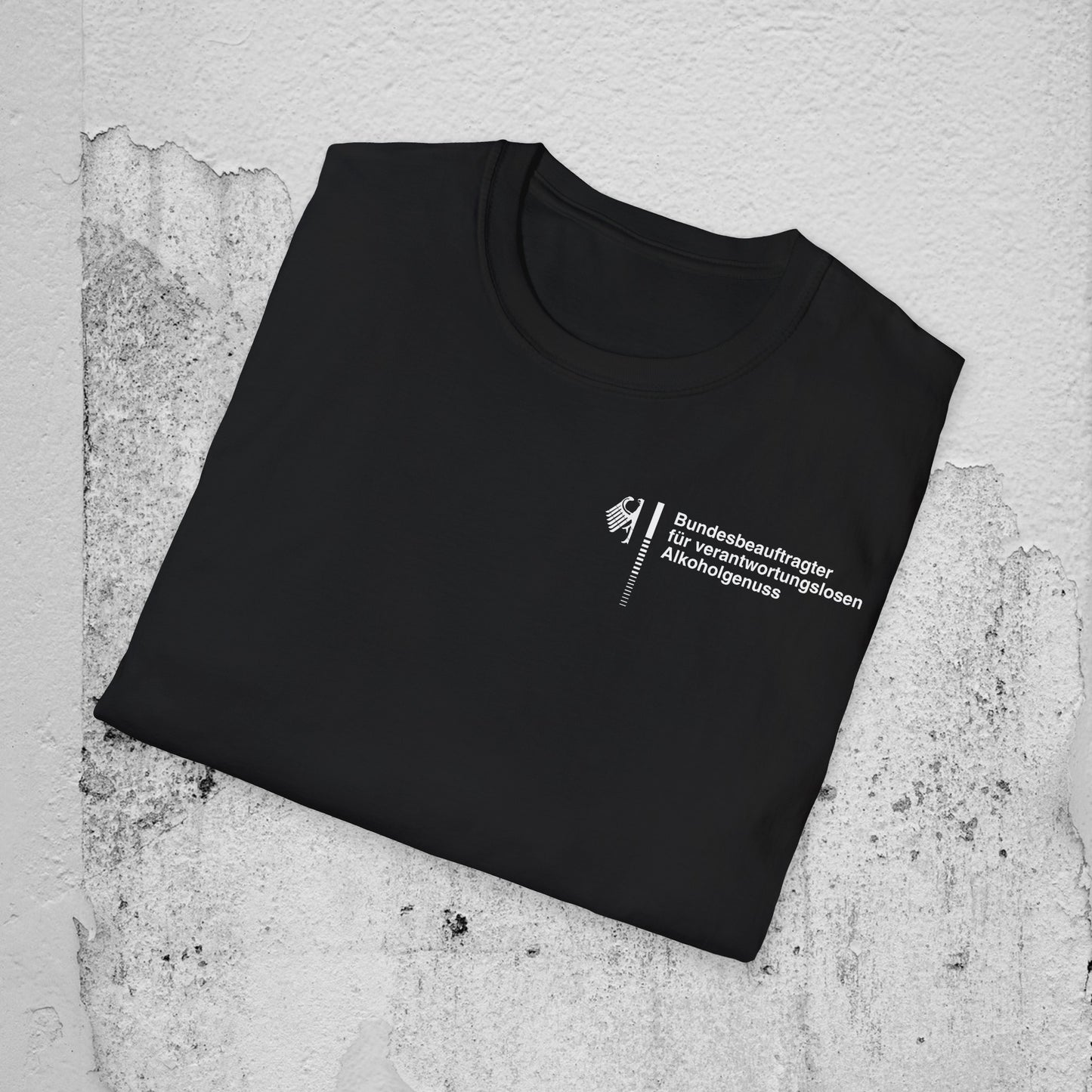 Verantwortungsloser Alkoholgenuss Männer Premium-Shirt by hauptstadt.memes